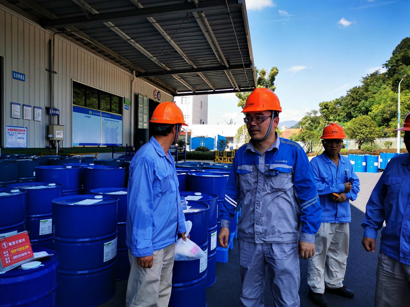 15662611585473139mxT.jpg 15662611585473139mxT.jpg